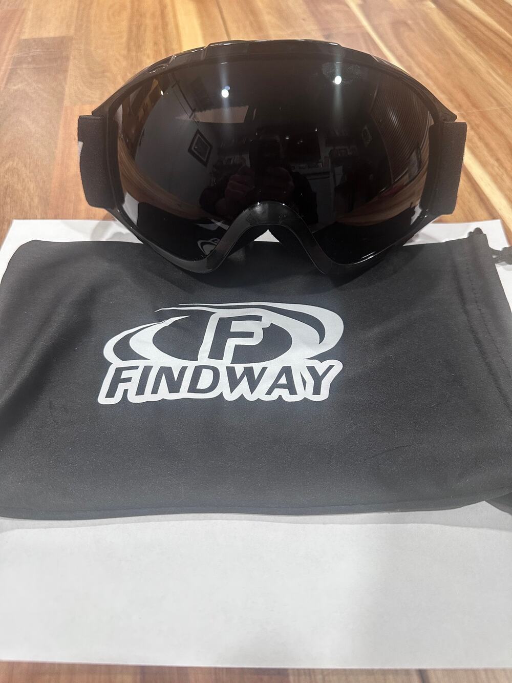 Findway snowboard goggles NWOT